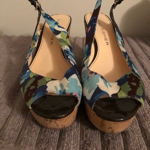 Marc Fisher Floral wedges